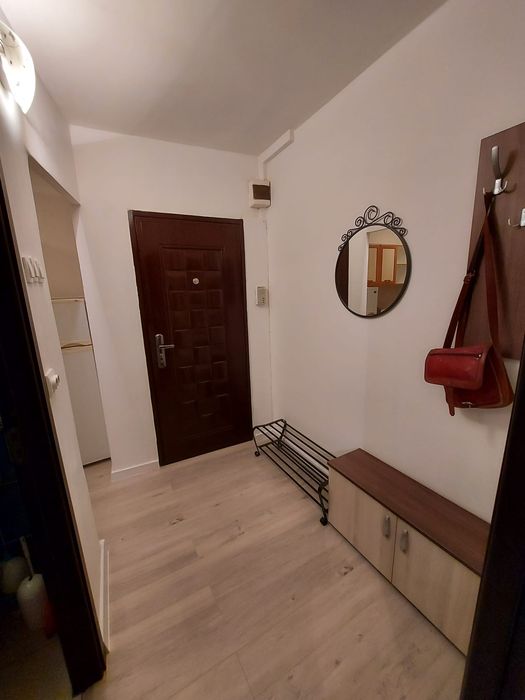 Garsonieră decomandată 34 mp, etaj 2/4, mobilată, utilată, centrală pr