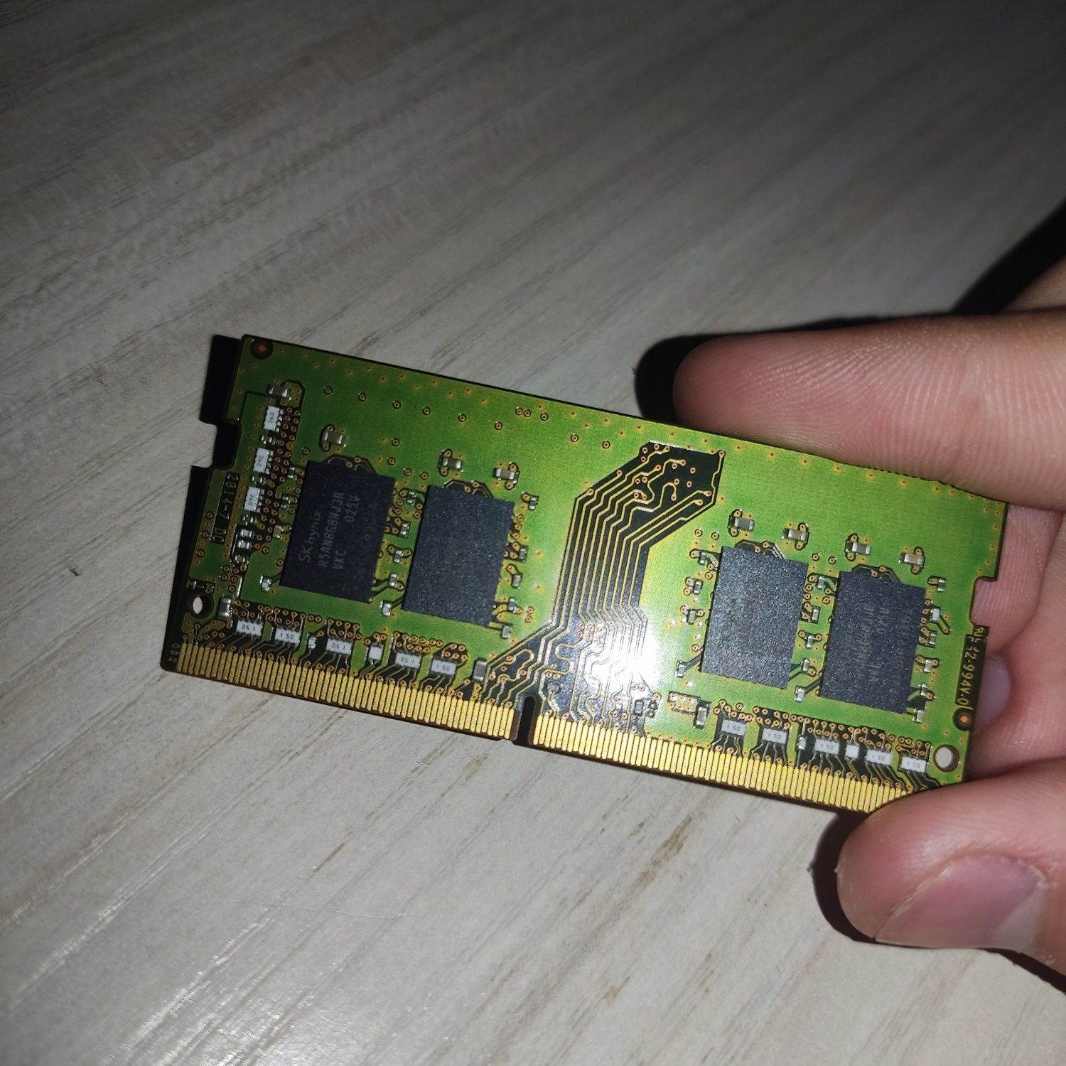 Продаю оперативную память 8 ГБ DDR4 для ноутбука!