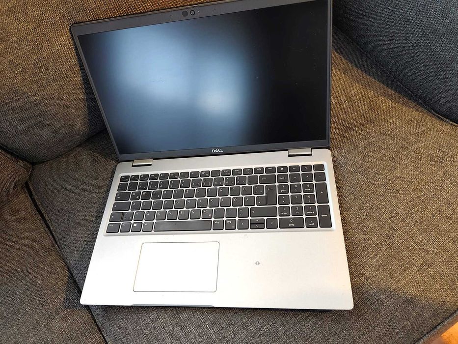 Dell Latitude 5520 i5 32Gb 2Tb 1145G7 Ecran 15.6