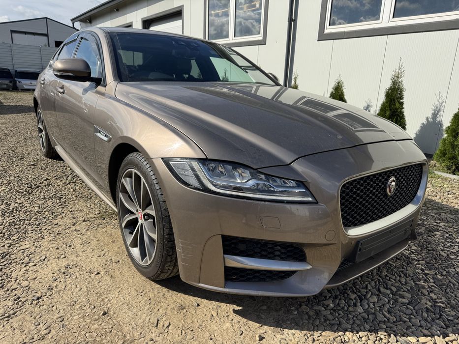 Capota faruri bara aripi tragher radiatoare jaguar xf 2015-2019