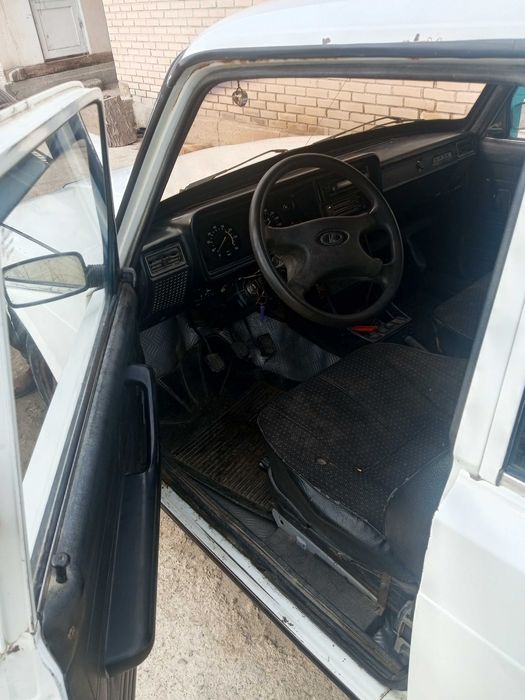 Lada 2107 tezda sotiladi