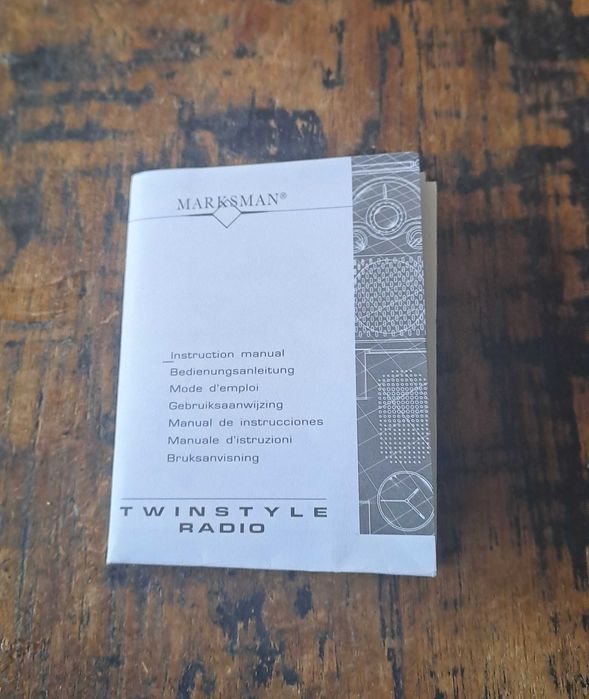 радио транзистор FM/AM Марксман Marksman сребърно с антена