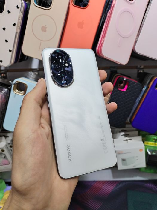 Honor 200 8/256 ideal