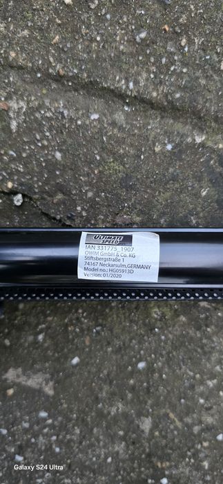 Ролетна щора за автопрозорец