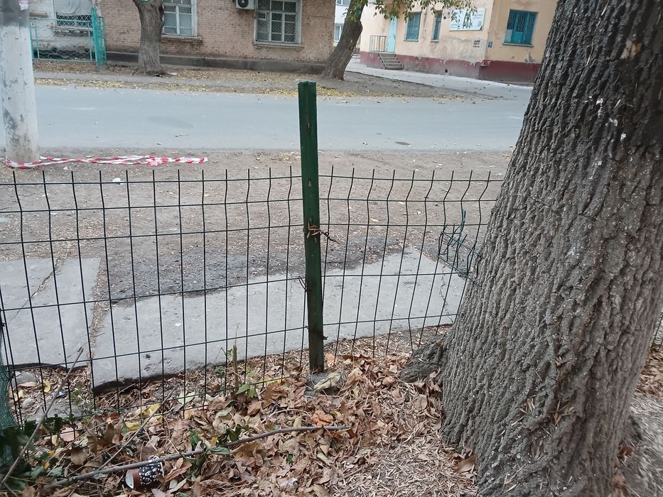 Евросетка б/у, высота 1 метр. Длина 2,5