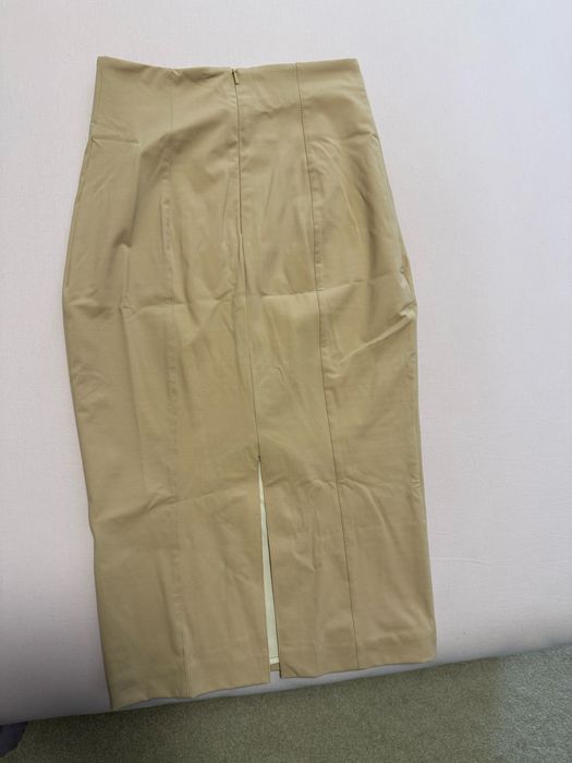 Стилна пола до коляното