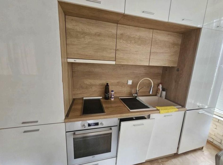 Двустаен апартамент в ж.к. Кръстова вада.