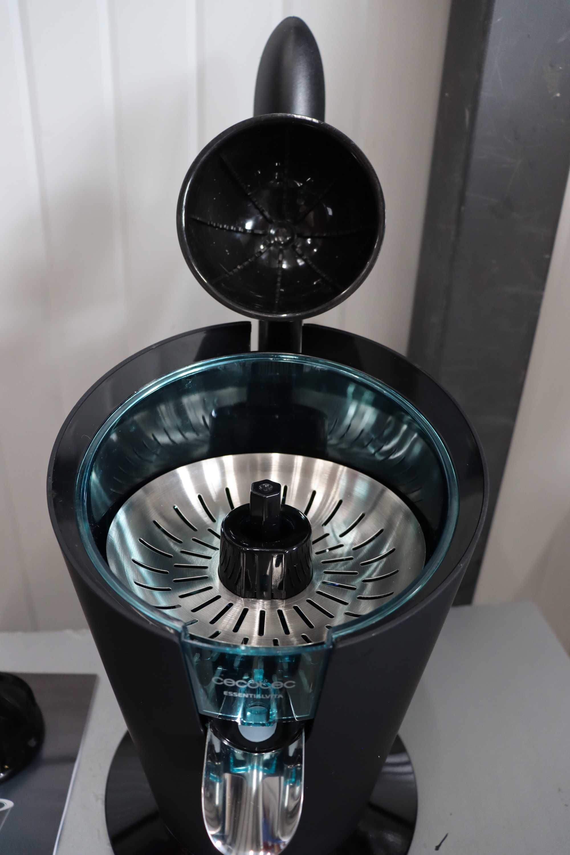 Сокоизстисквачка за цитруси Cecotec EssentialVita 1000W, цитрус преса