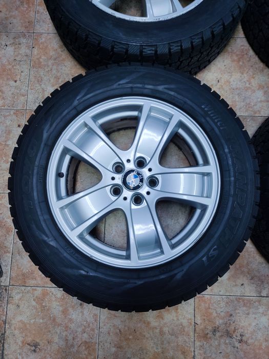 255 55 18 Зимни Toyo с Джанти БМВ Х5