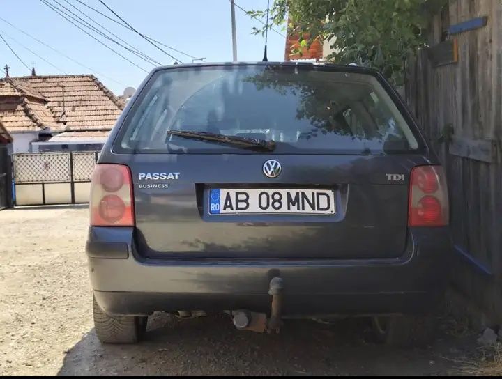 Vand VW Passat b5.5 1.9tdi 131cp an 2003