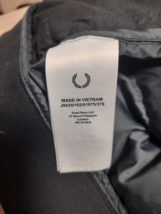 FRED PERRY  мъжко яке L размер.