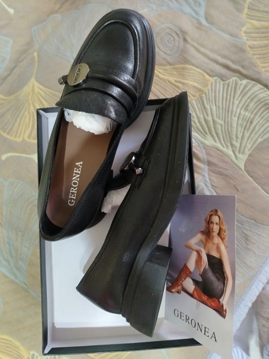 Продаётся новая кожаная обувь.