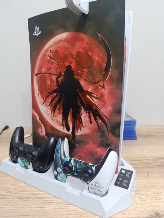 Продам PS5 1 Тб.