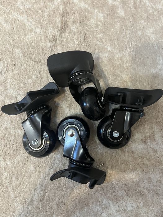 Чемодан полипропиленовый