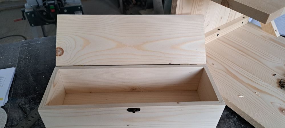 Cutie vinuri cu inchizatoare