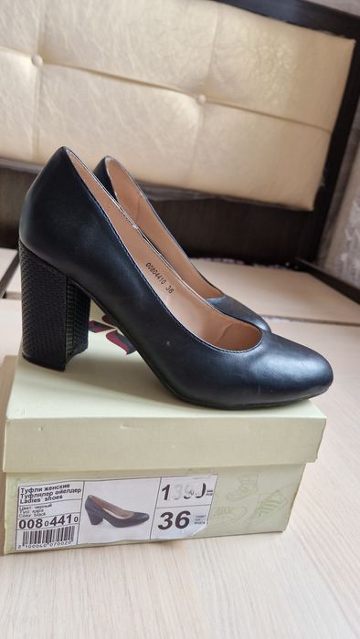 Женские туфельки