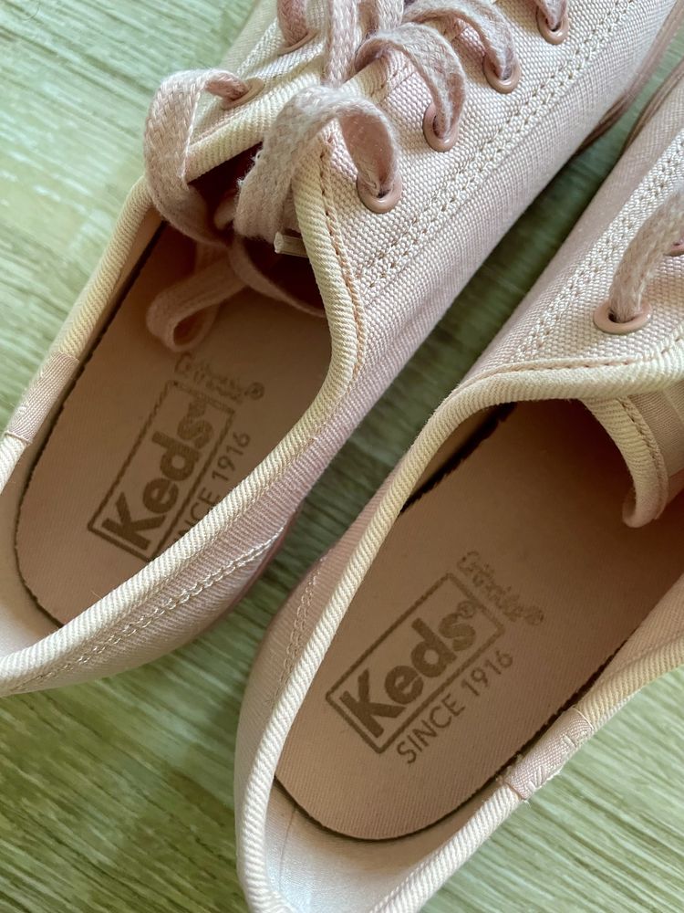 Розови кецове Keds с перлена подметка