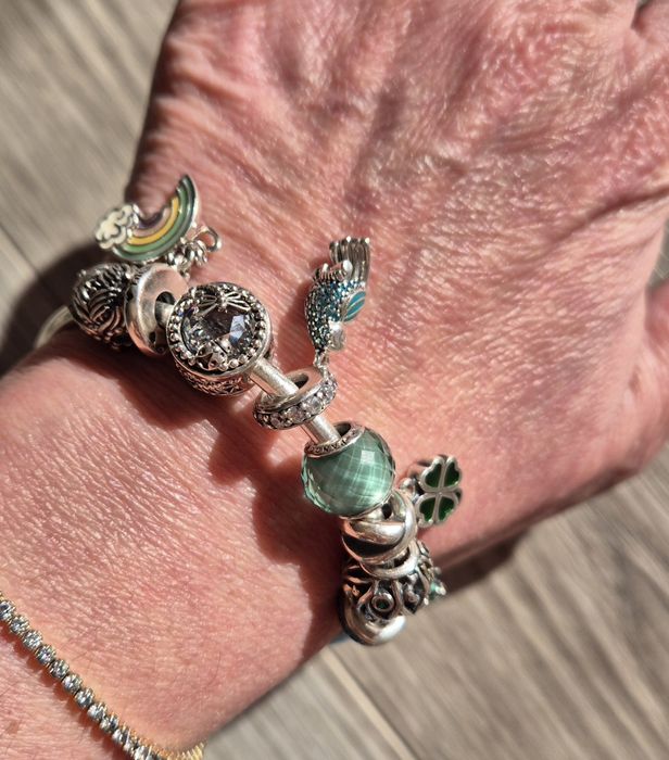 Bratara originala Pandora cu talismane