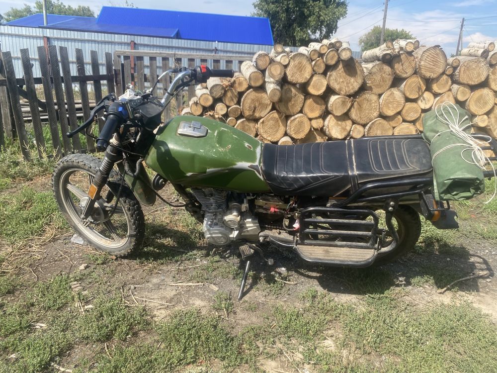 Продам мотоцикл 150 кубов