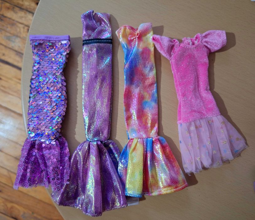 Дрехи и аксесоари за кукли Барби