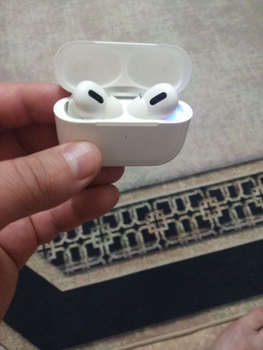 Продам беспроводные наушники