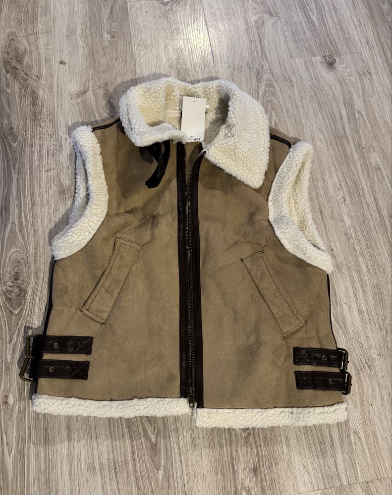 Дамски елек подобен на модела на Zara