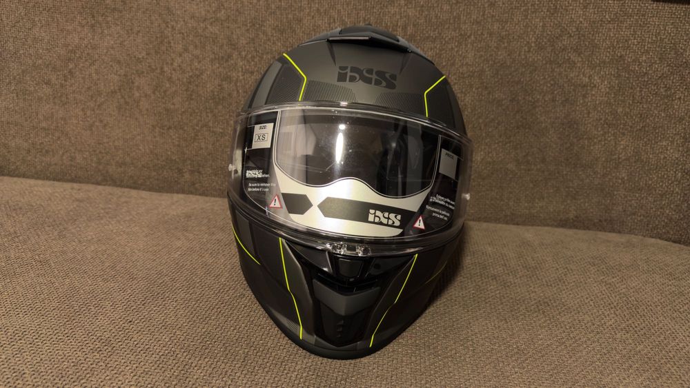 Интегрална мото каска IXS 422 FG 2.1