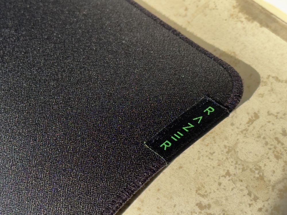 Razer Strider Large Mousepad Подложка за мишка