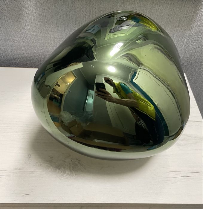 Лампион в зеленикав цвят