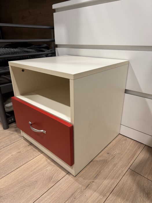 Спалня с повдигащ механизъм