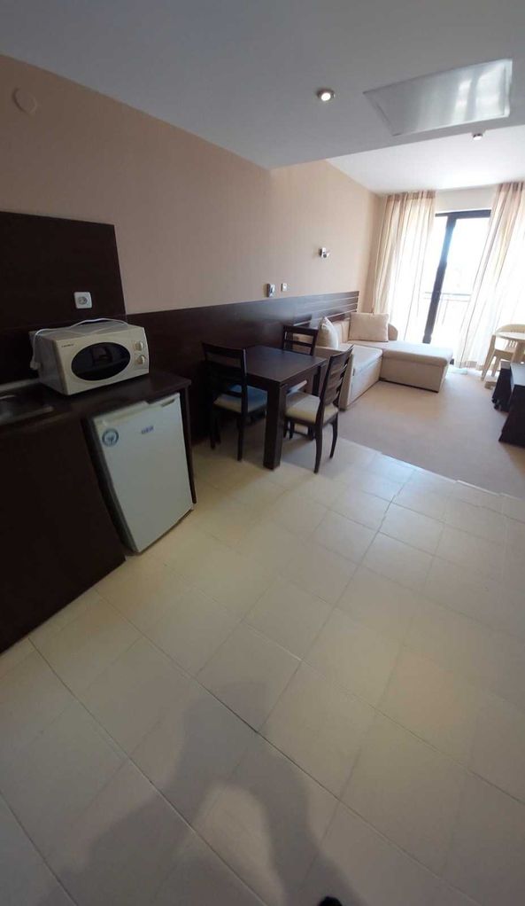 Продава се Двустаен апартамент в Обзор - 71 кв.м за 1212 €/кв.м - Снимка #1