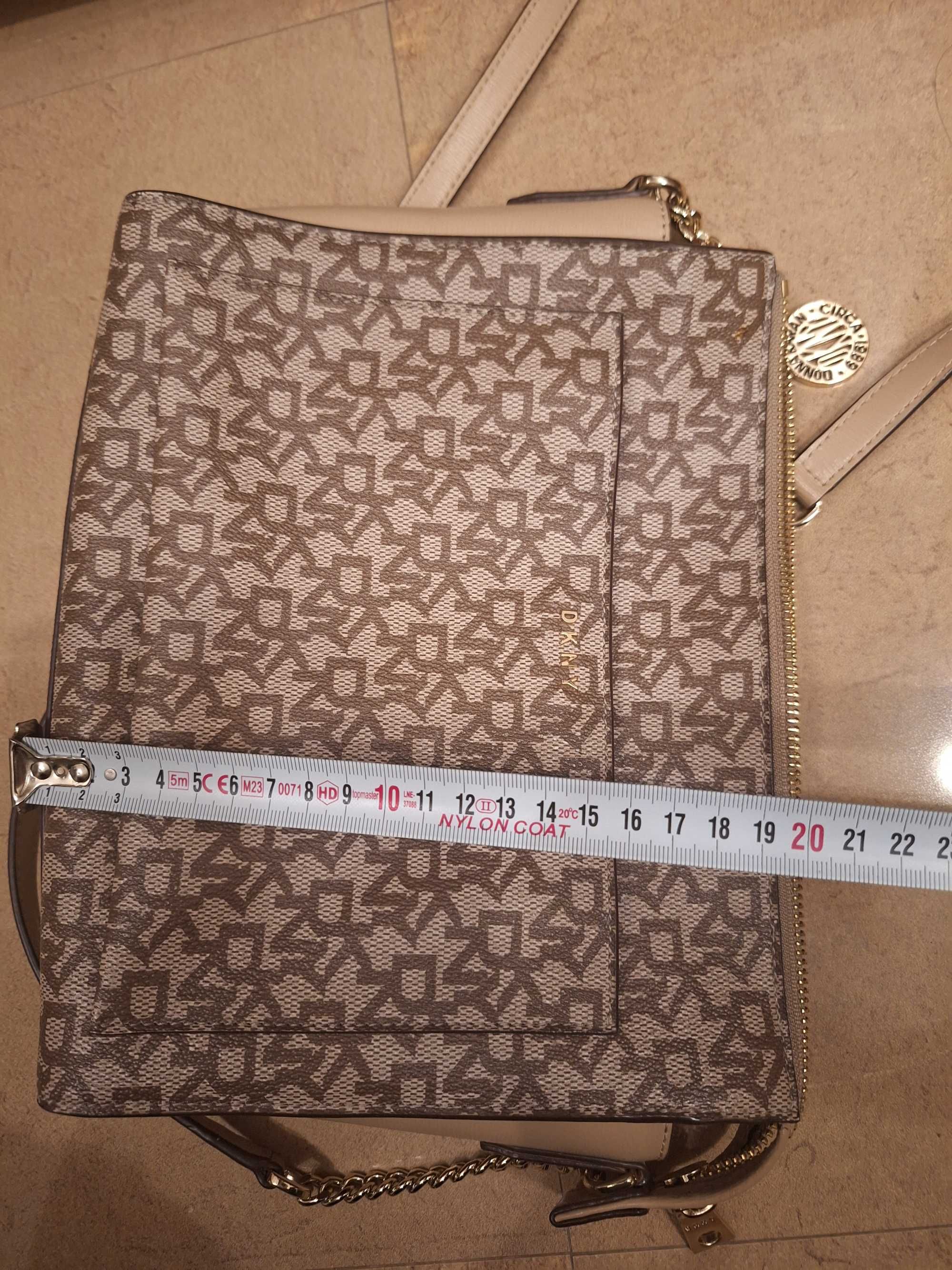 DKNY чанта оригинална