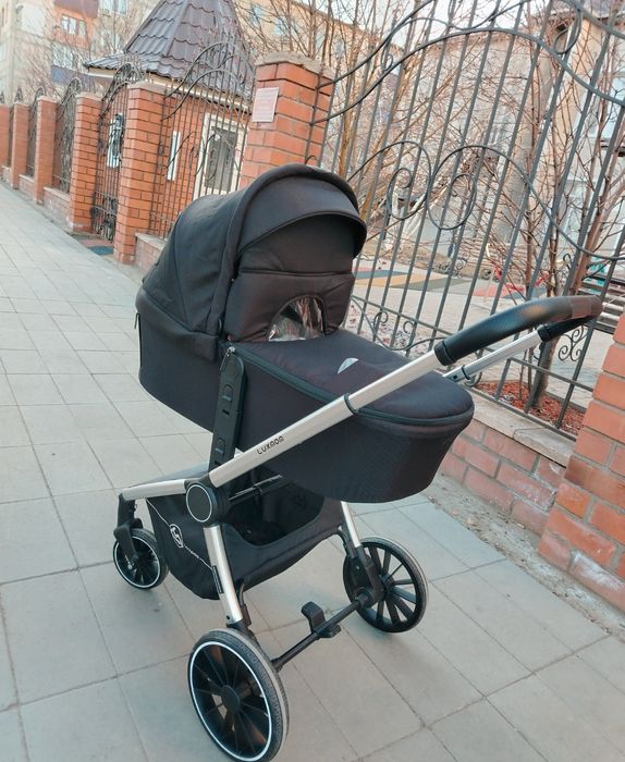 Продам детскую коляску