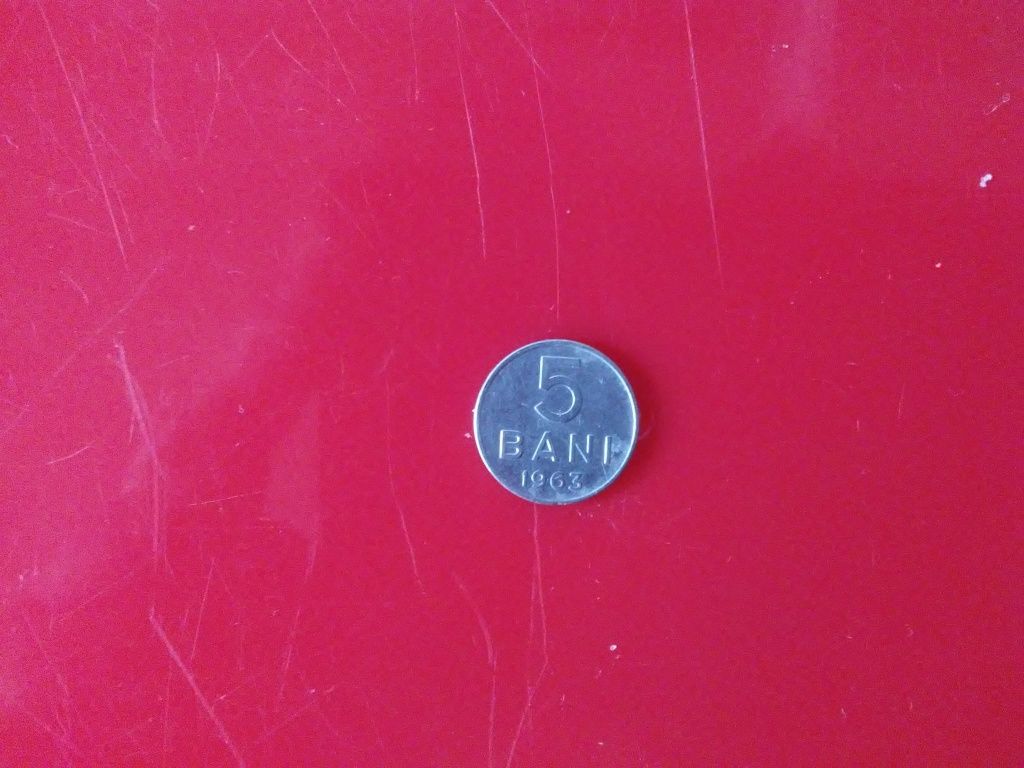 Vand o moneda de 5 bani din anul 1963