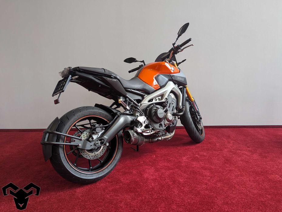 Yamaha MT-09 ABS | CAPRA Motors