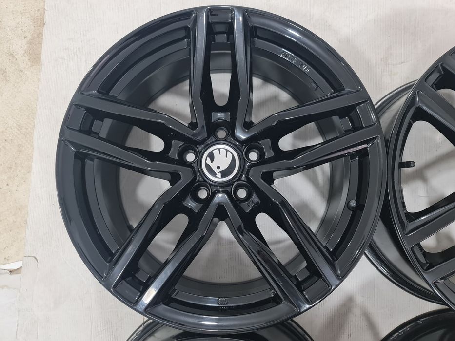 Jante 18 Cupra Seat VW Skoda Audi Mercedes BMW MG 8Jx18 ET45 5x112