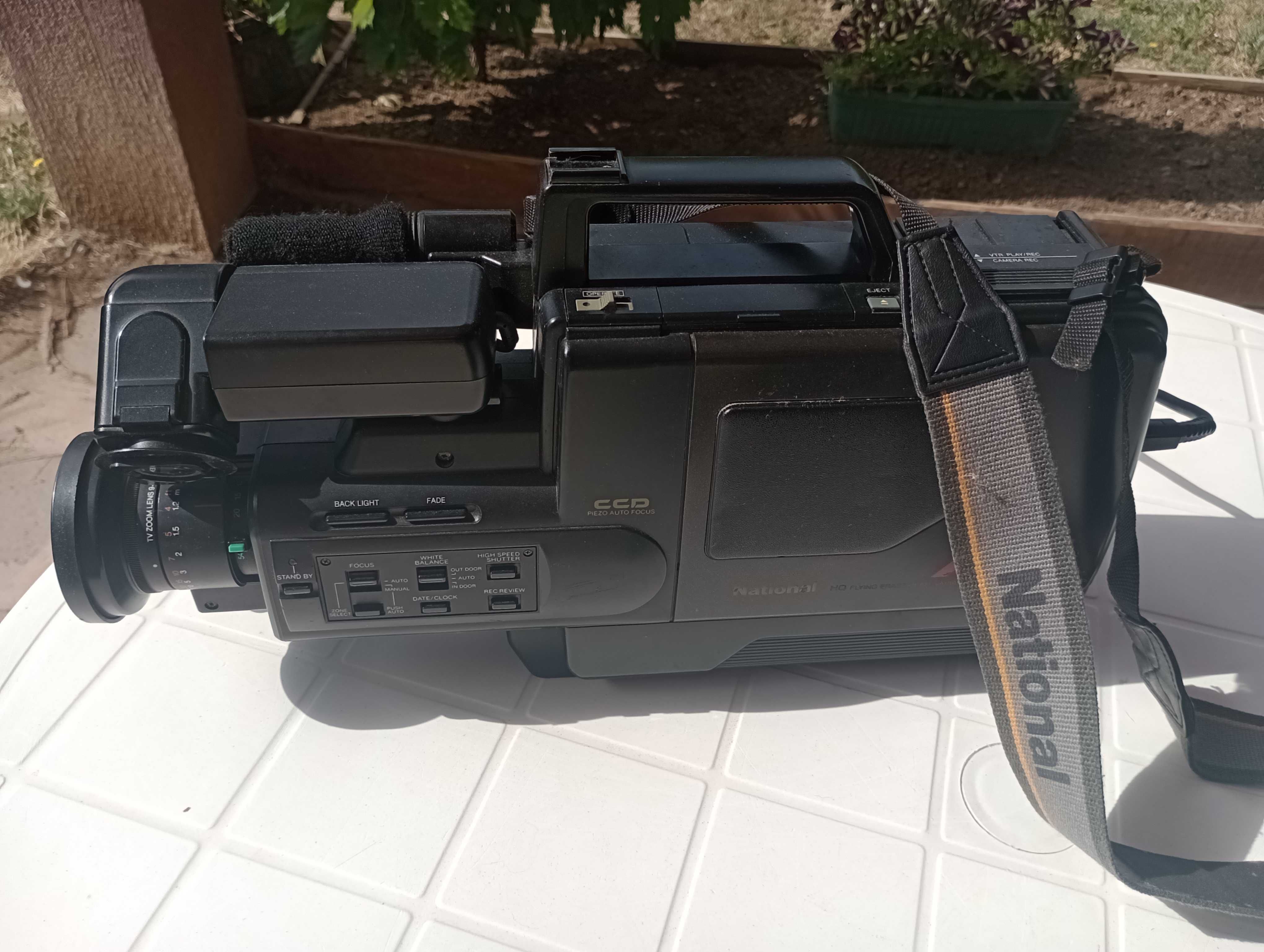 Ретро видео камера Panasonic M7 VHS