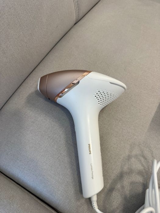 Philips Lumea RBI956 фотоепилатор
