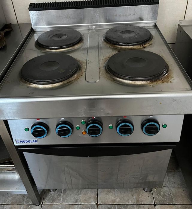 Aragaz Electric Profesional Modular cu 4 plite si cuptor