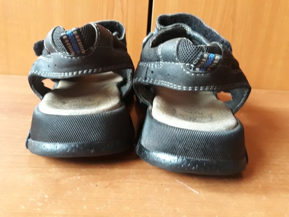 Sandale din piele nr. 35