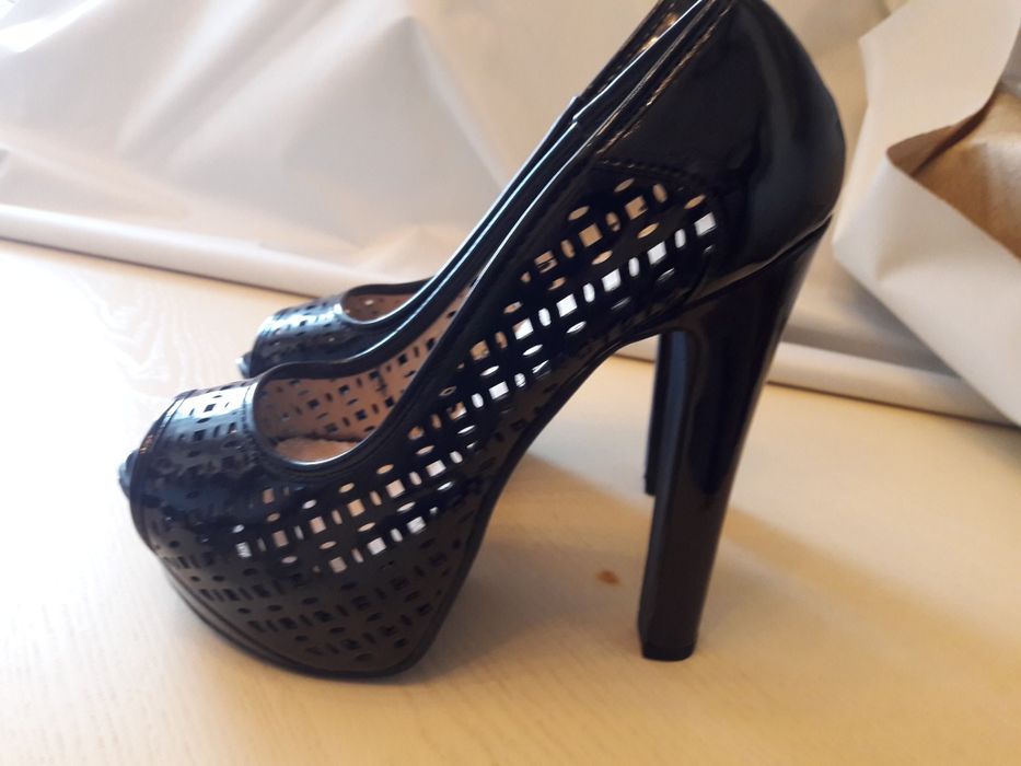 Pantofi