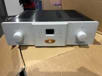 Unison research preamp- лампов хибриден пред усилвател