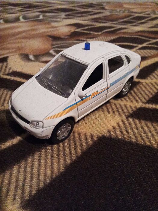 Детска метална кола