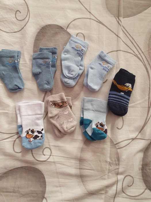 Бебешки чорапки,шапки