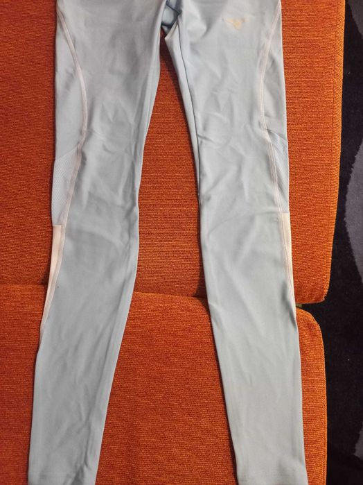 Продавам спортен екип Mizuno