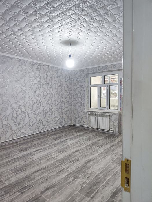 Продаю г Янгиюль 2/1/2 кирпич