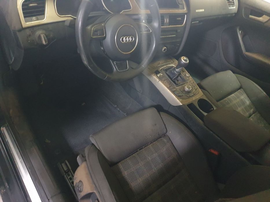 Dezmembrez vand piese Audi A5 , 5 uși , 1.8 tfsi  , CJEB , euro 5