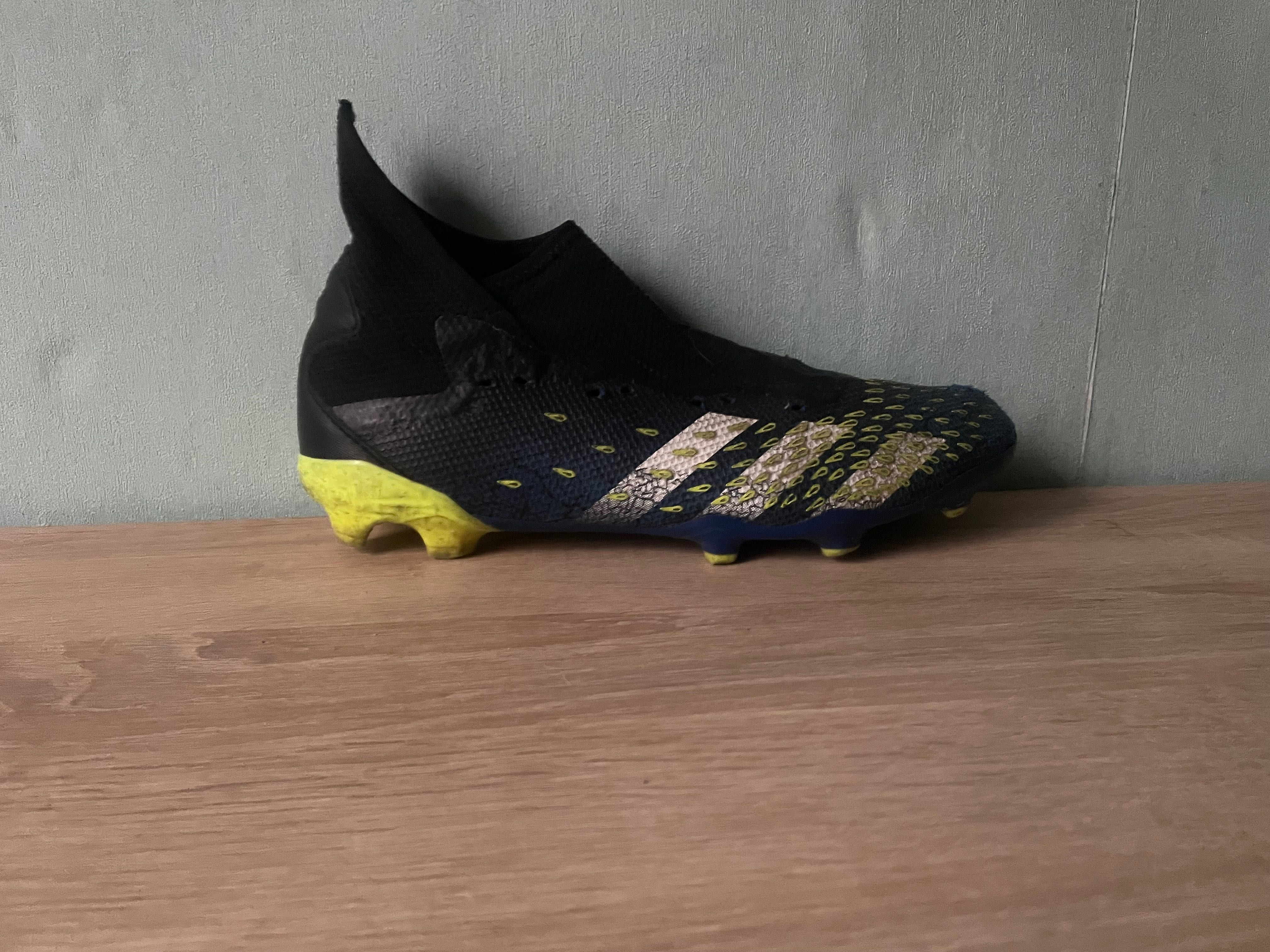 Adidas Predator 39-40номер