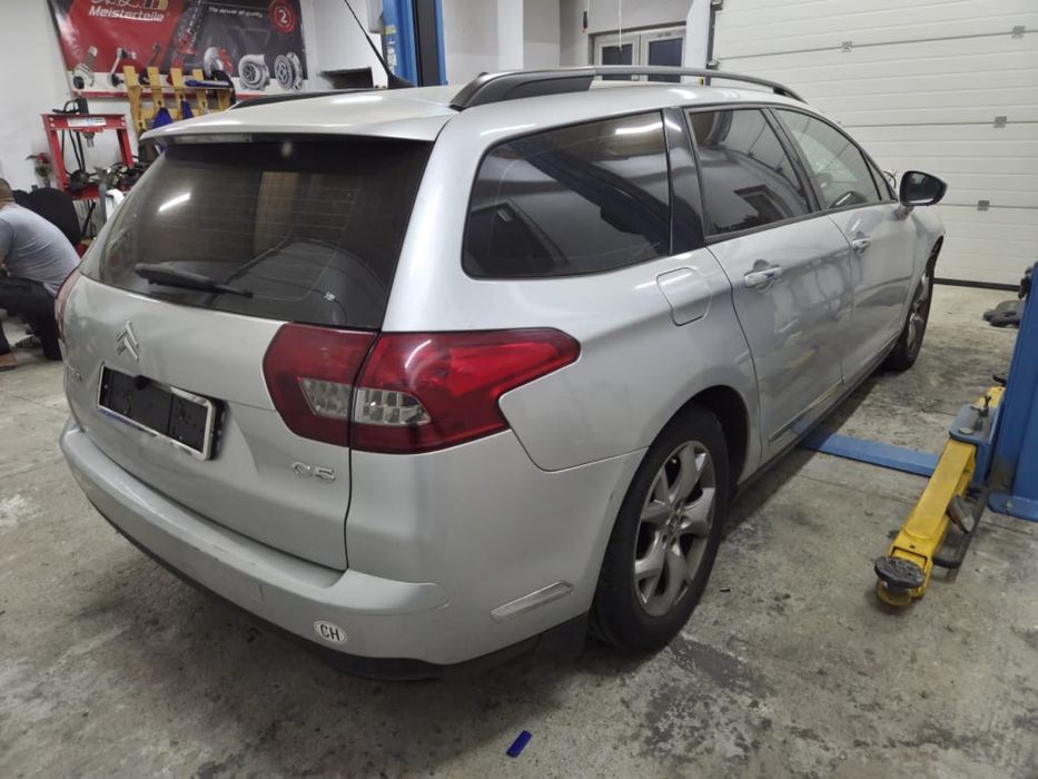 Vand pentru reparat Citroen C5 2012 2.0 Hdi euro5