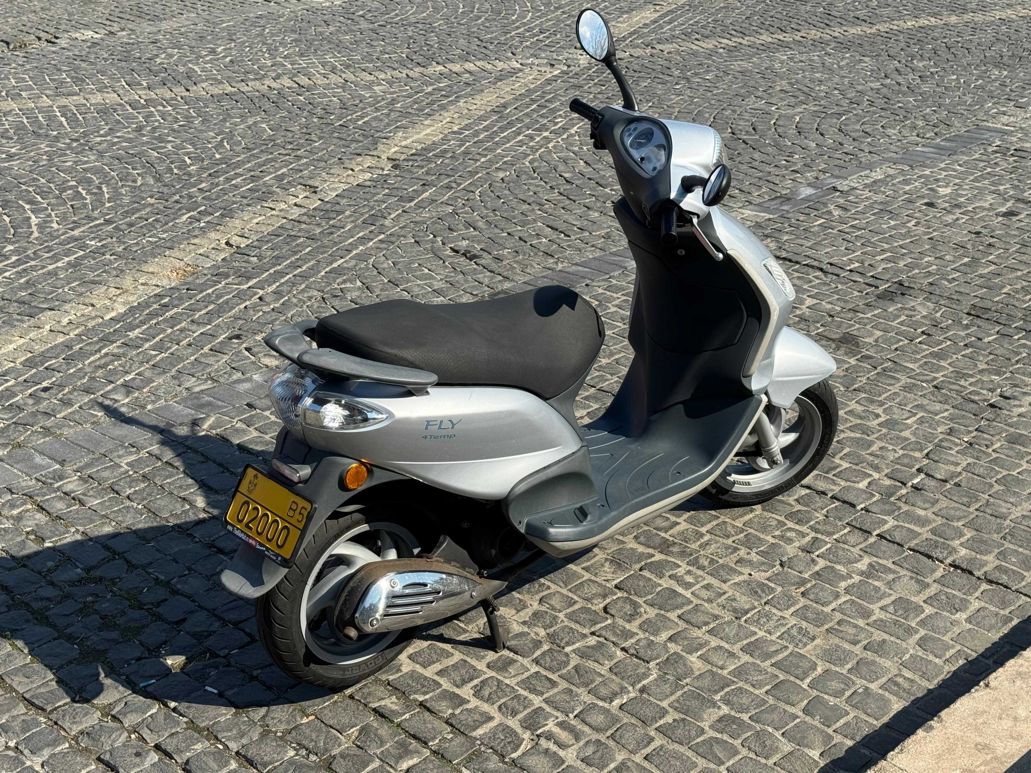 Scuter Piaggio FLY cu carte RAR ,ITP,fiscal MADE IN ITALIA
